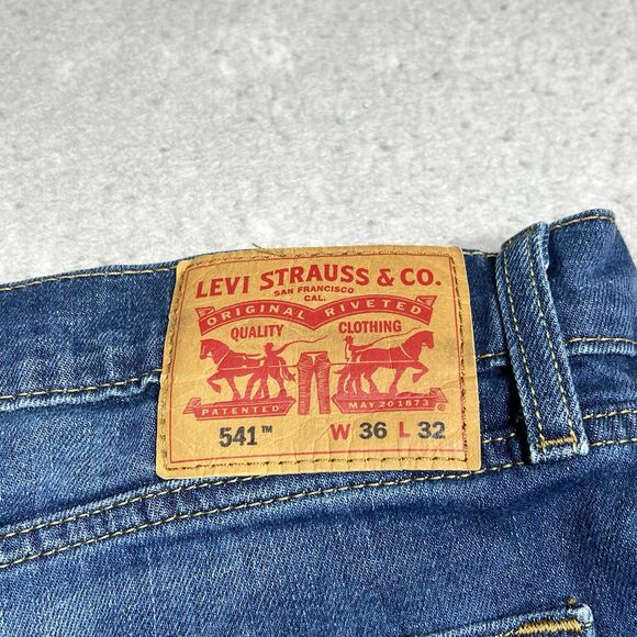 Levis 541 Jeans Mens 36 Blue Denim Tapered Leg Athletic Fit Stretch Pockets - Picture 9 of 15